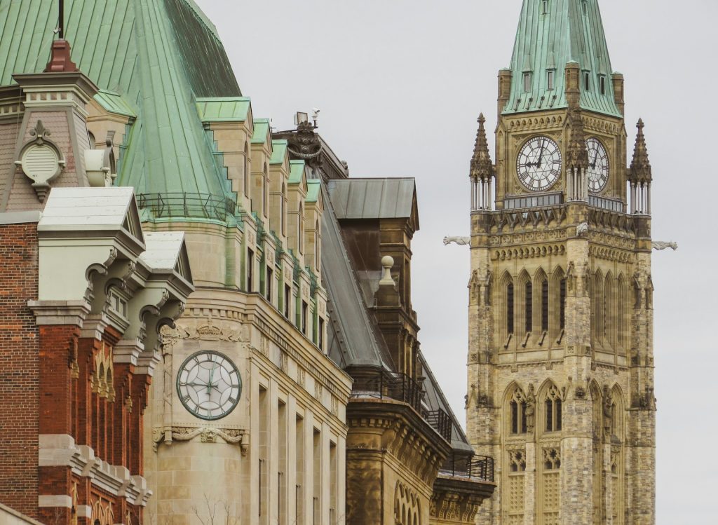 clocks in ontario